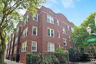 Building Photo - 903 W Sunnyside Ave