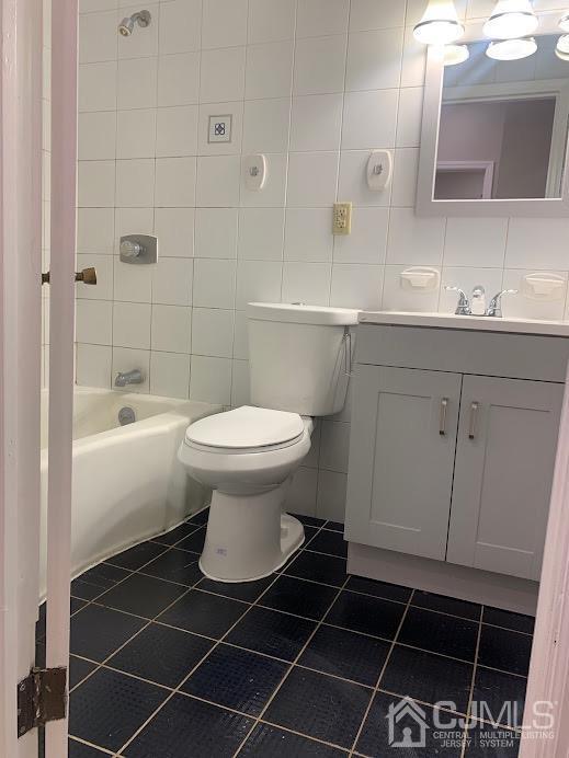 Building Photo - 116 Clay St