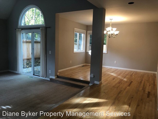 Building Photo - 4 br, 3 bath House - 4751 Sportsman Drive
