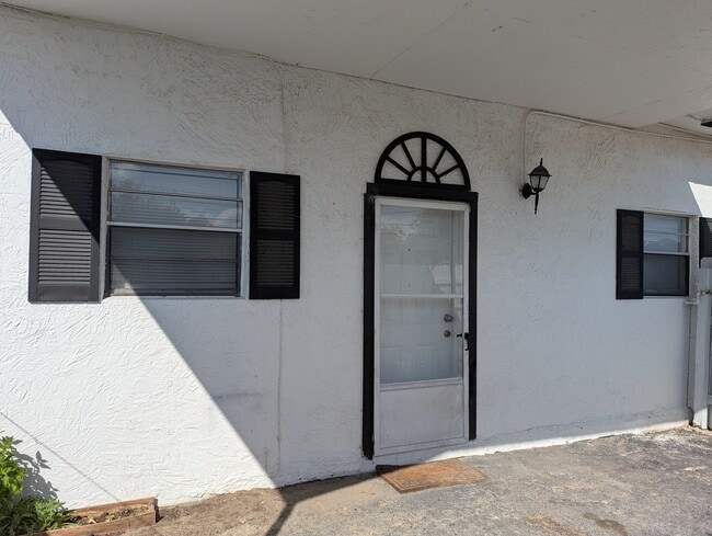 Foto del edificio - 201 W 1st St