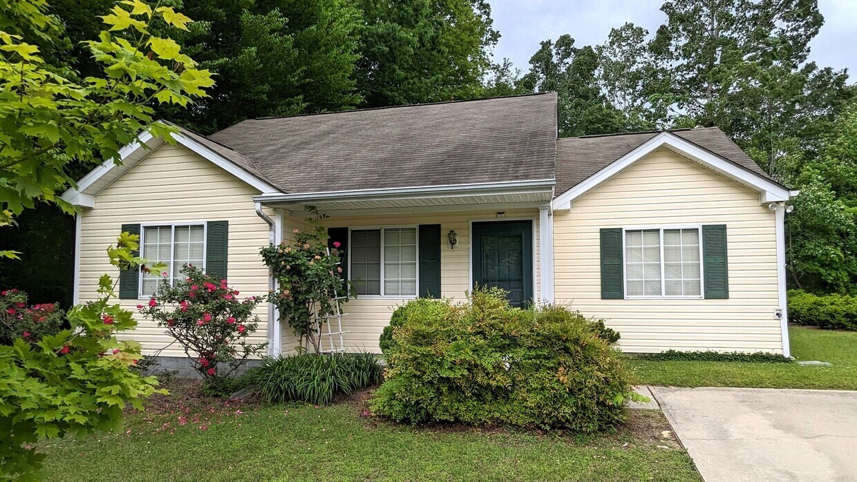 Primary Photo - 2655 Stratford Lake Rd