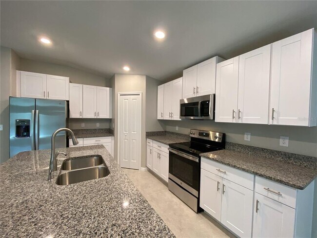 Building Photo - 12908 Wildflower Meadow Dr