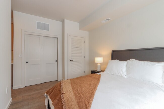 Foto del edificio - Evergreen Landing Apartments on 8th