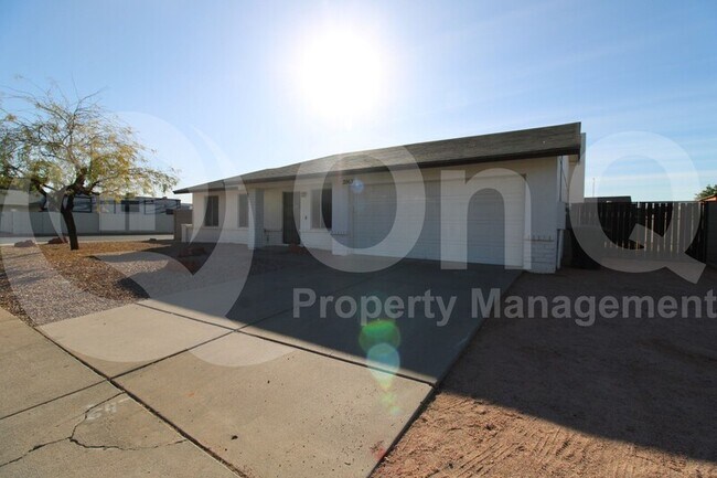 Building Photo - 2963 E El Moro Ave