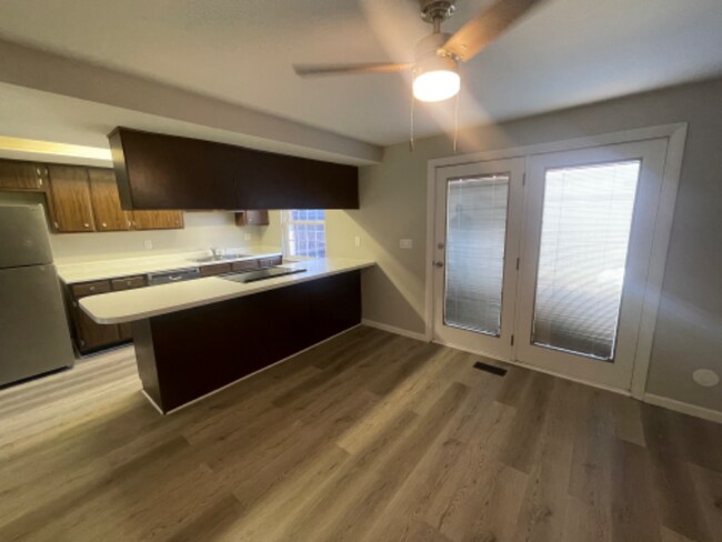 Foto del edificio - 2109 Wellington Ct