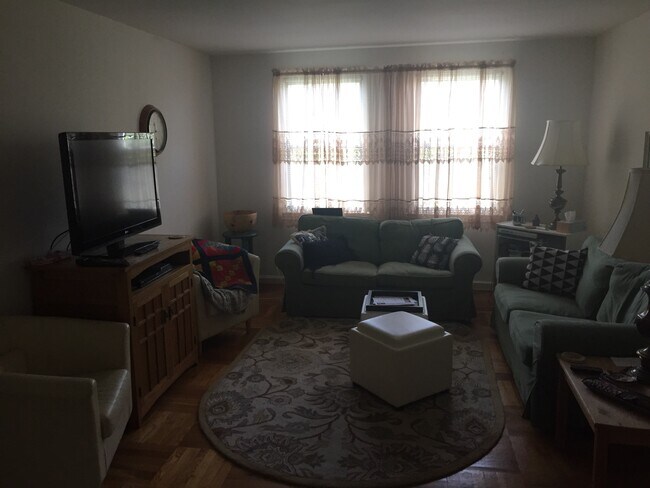 Building Photo - 6504 Potomac Ave