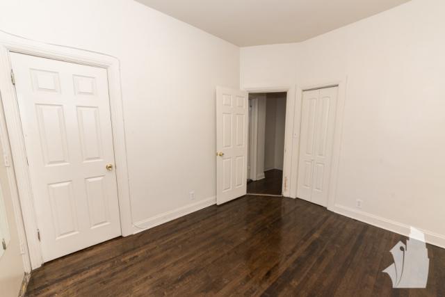 Building Photo - 1 bedroom in Chicago IL 60613