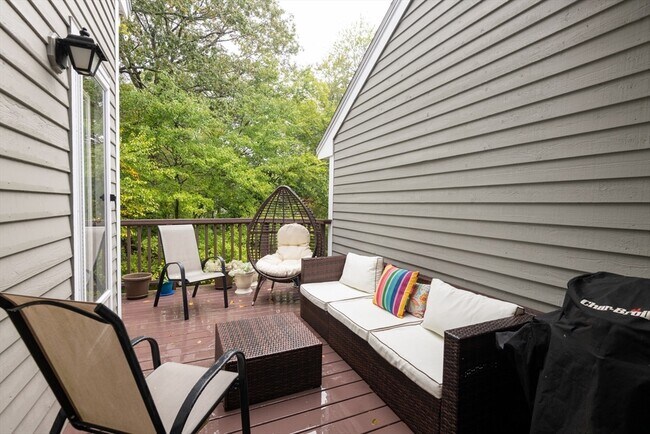 Foto del edificio - 178 Bishops Forest Dr