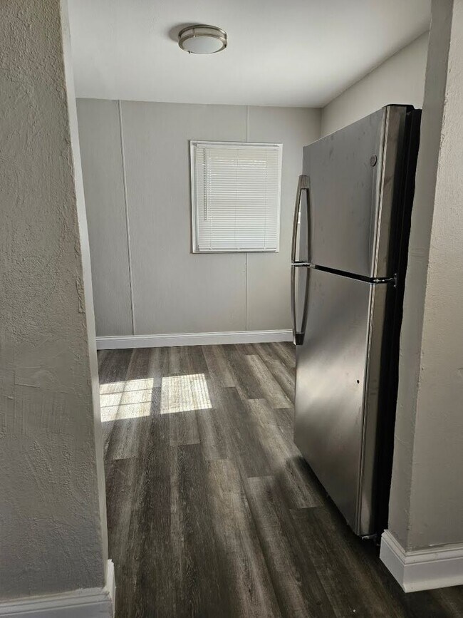 Foto del edificio - 6018 Hancock Ave