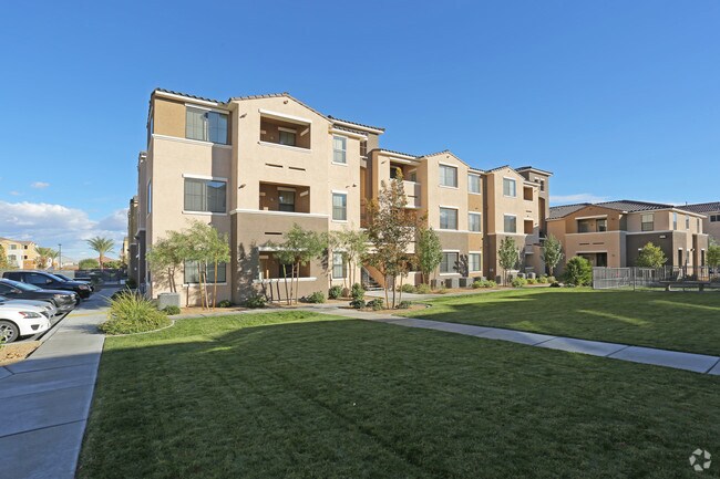 Comunidad - CHANDLER APARTMENT HOMES