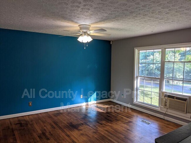 Building Photo - 173 Jarnigan Dr