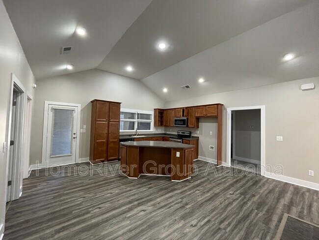 Building Photo - 214 Chesser Loop Rd