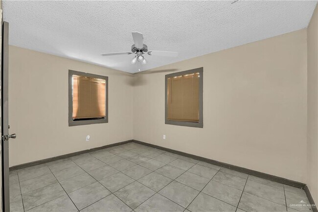 Foto del edificio - 440 W Siesta St