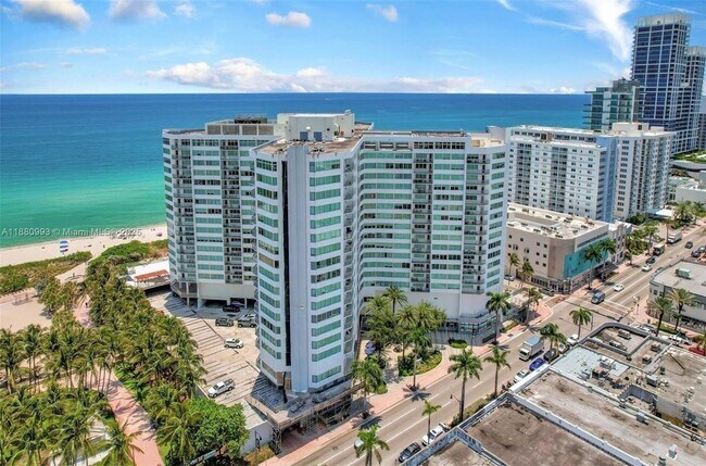 Foto del edificio - 7135 Collins Ave
