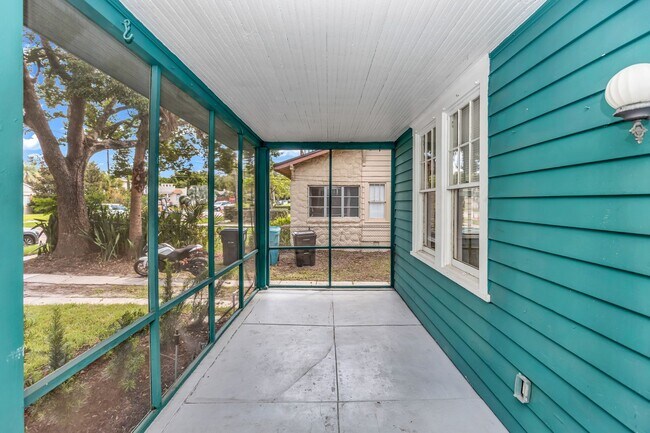Foto del edificio - Renovated, 3/2 single family home in Historic Eola Heights district