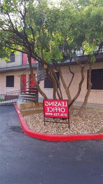 Foto del edificio - 6945 I-10