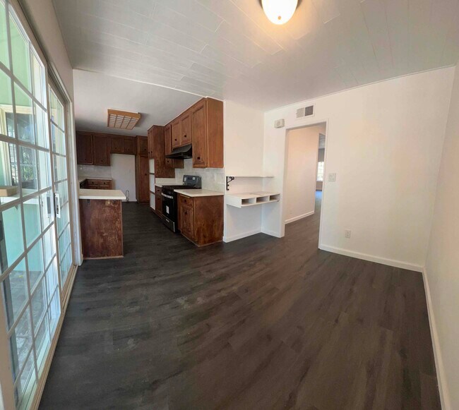Foto del edificio - 17208 Braxton St