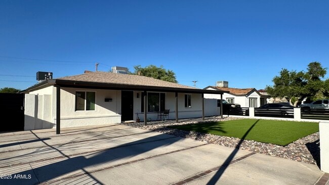 Foto del edificio - 222 E Southgate Ave