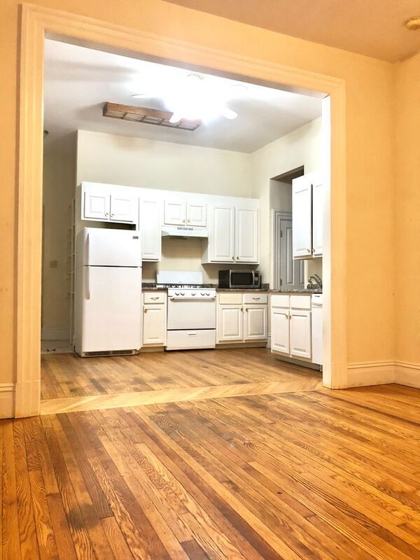 Foto del edificio - 1815 W Grace St