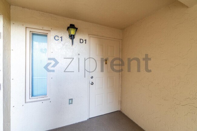 Foto del edificio - Unit D1