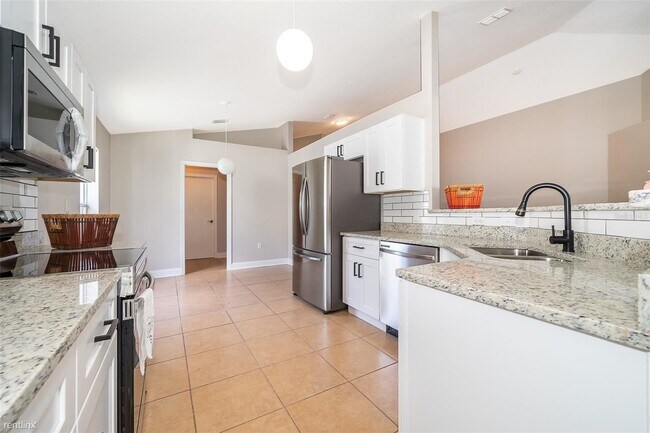 Building Photo - 4 br, 2 bath House - 143 Wheatfield Circle