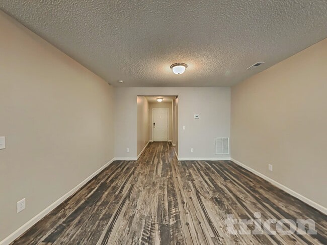 Building Photo - 3337 Braden Dr