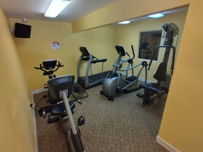 Foto del edificio - 600 Reusens Rd