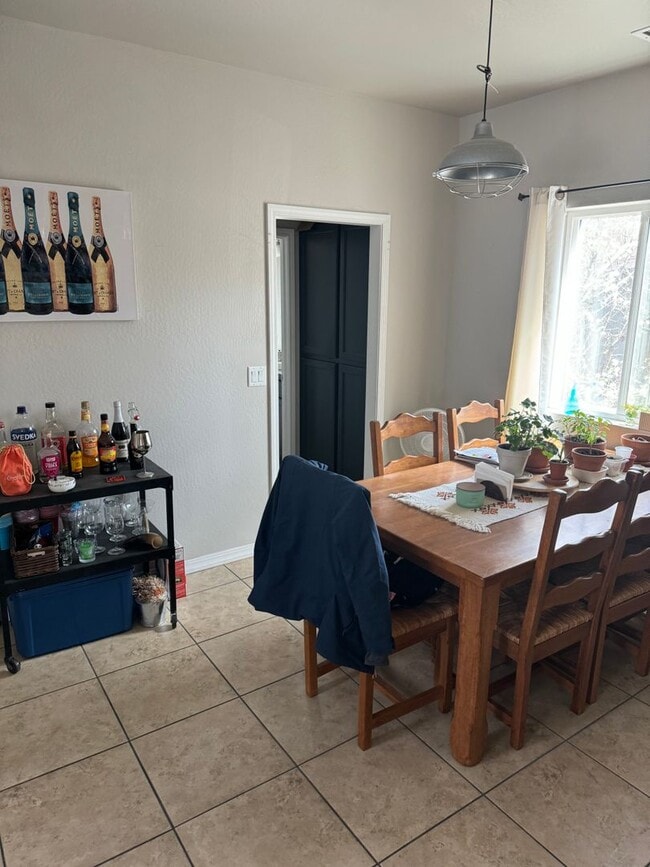 Building Photo - Spacious 3BR Home | Private Bathrooms + Ample Off Street Parking