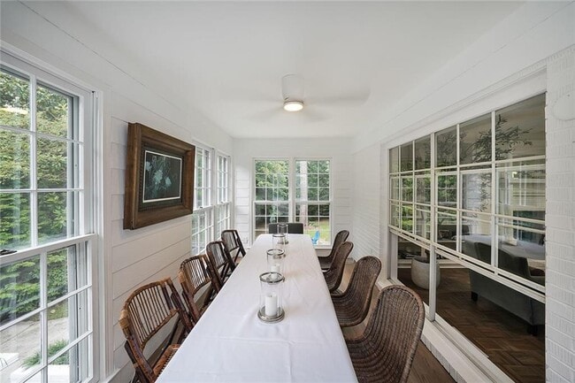 Foto del edificio - 167 Garden Ln