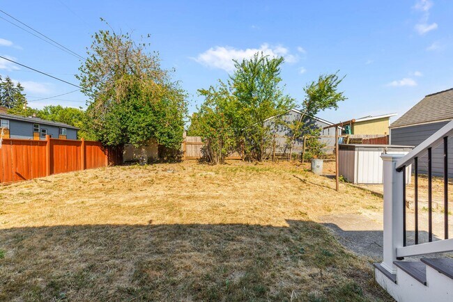 Foto del edificio - Bright & Spacious Remodeled Home Near Columbia City, Mt. Baker & Lake Washington