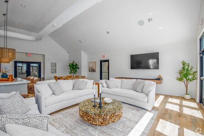 Casa club - College Park Apartments and Rental Homes