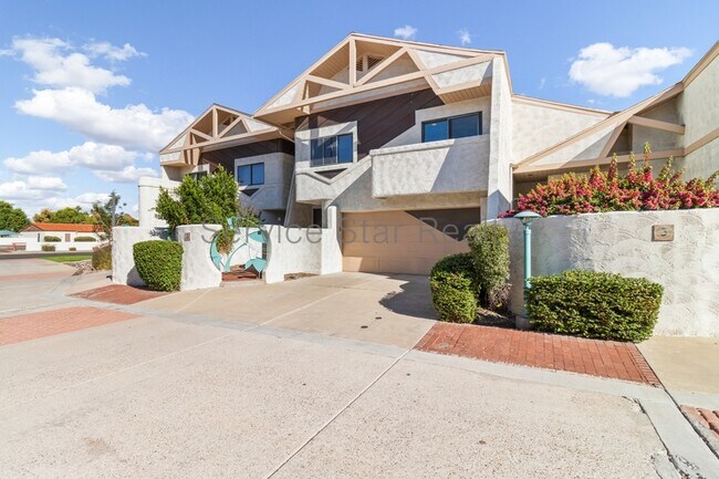 Foto del edificio - 33 W Missouri Ave