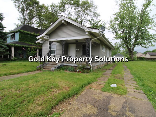 Foto del edificio - 2 Bedroom 1 Bath Home W/ Large Front Porch...