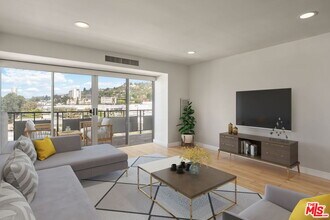 Building Photo - 1155 N La Cienega Blvd