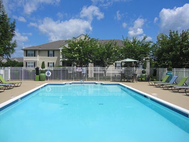Pool - Clemson Ridge Apartments
