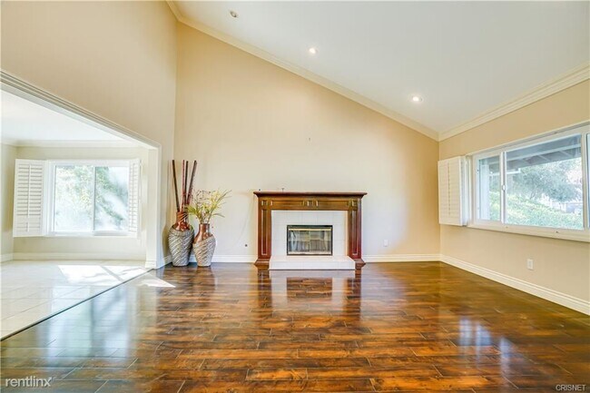 Building Photo - 4 br, 3 bath House - 24538 Starlight Ln