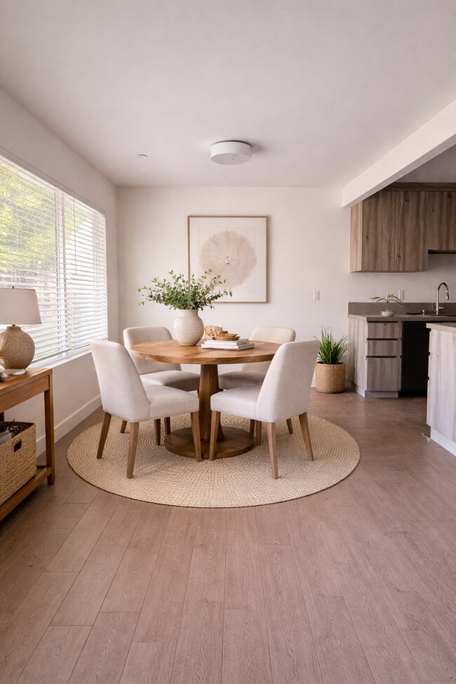 Building Photo - Above 7th Apartments