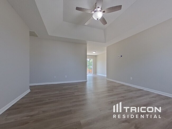 Foto del edificio - 4 Sterling Ridge Ct
