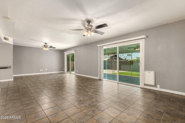 Building Photo - 230 E Strahan Dr