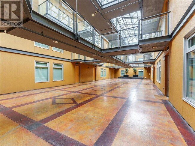 Photo du bâtiment - 1477-1477 W 15th Ave