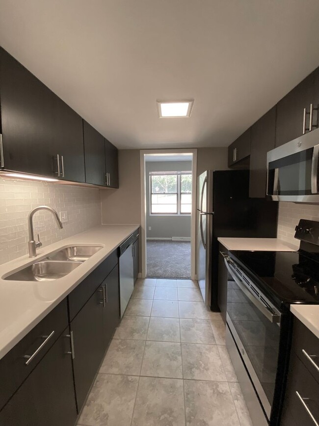 Interior Photo - Woodland Reserve Apartments