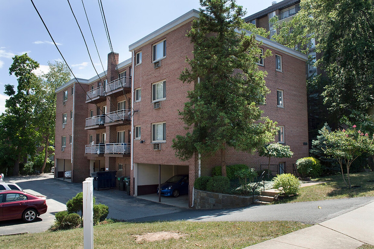 Building Photo - 1500 12th St N