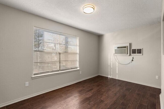 Foto del edificio - 2800 Vail Ave SE, Albuquerque, NM 87106, USA
