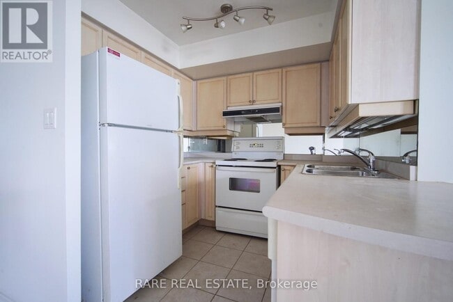 Building Photo - 3 Rean Dr