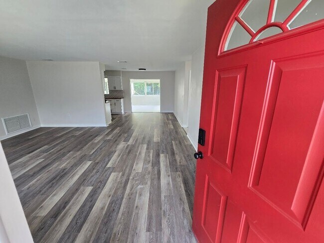 Foto del edificio - Charming 3BR House in Beverly Hills