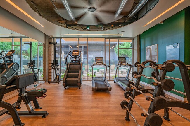 Foto del edificio - 888 N 4th St