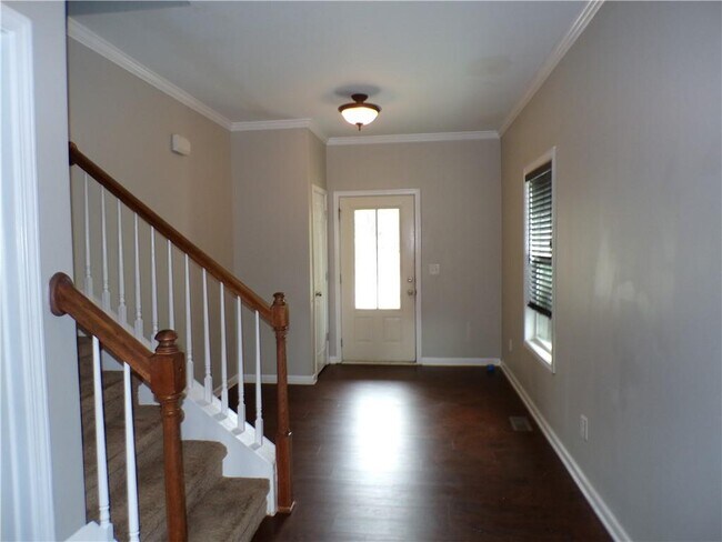 Building Photo - 21 Springmont Dr