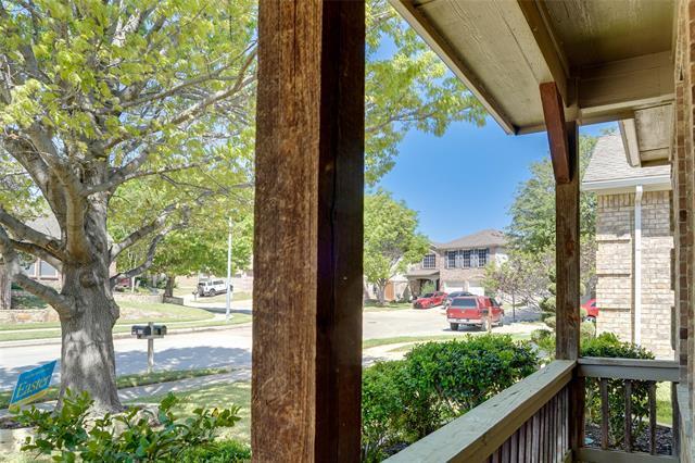 Foto del edificio - 8928 Silent Brook Ln