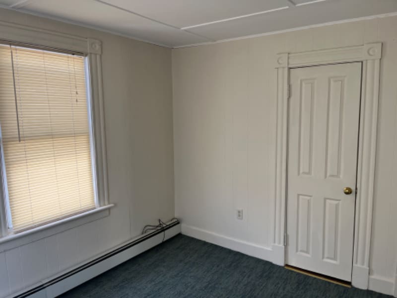 Foto del edificio - 446 Windham Rd