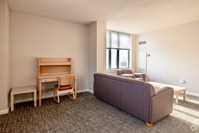 1 dormitorio, 1 baño - 900 pies cuadrados - Sala de estar - Fayette Square Apartments